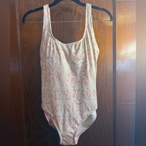 Carmen Marc Valvo Pink Snakeskin Print One Piece Swimsuit | Size 8 | Side Zip